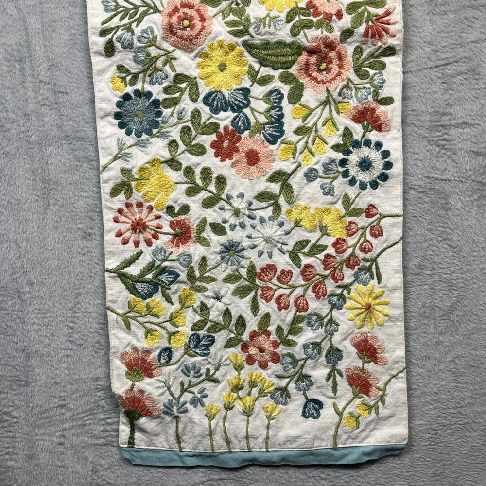 Pier 1 Imports Table Runner Home 35x12 White Multicolor Floral Embroidered Boho